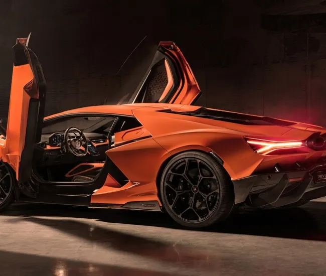 Lamborghini Revuelto: el híbrido de alto rendimiento de la marca italiana