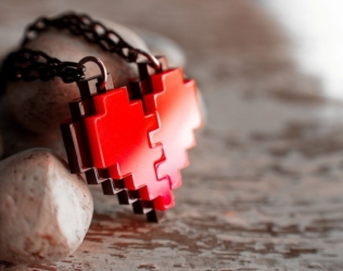Collar Corazón Pixelado: ...