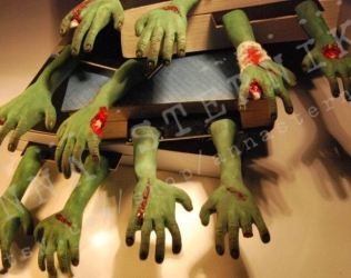 Manos de Zombie Personaliz...