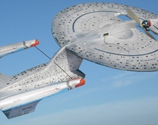 Star Trek Starship Enterpr...