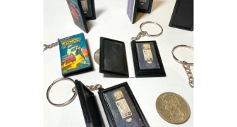 Llaveros de películas VHS en miniatura - Lleva tu película favorita contigo!