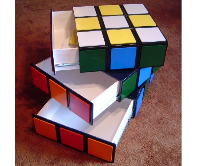 Rubik's Cube Chest of Drawers: la cajonera más divertida y original