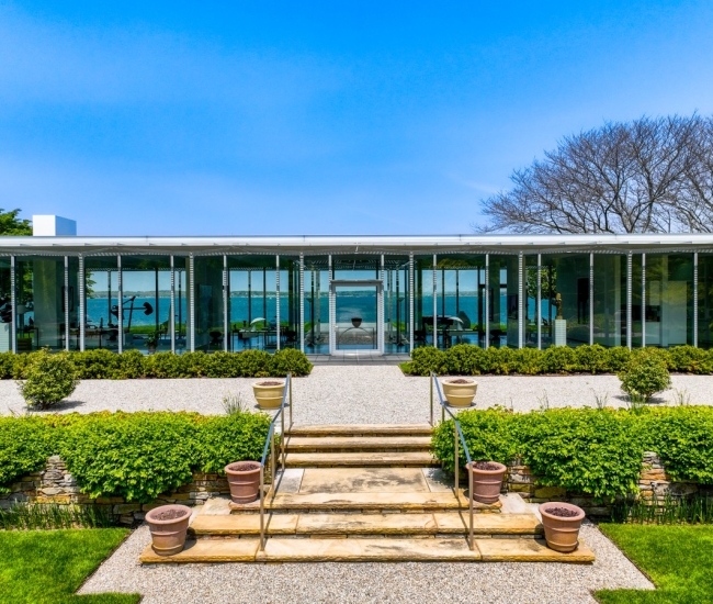 Clay Point House: Una mansión frente al mar en Fishers Island