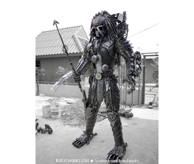 La estatua Steampunk Predator: la obra de arte más original para tu hogar