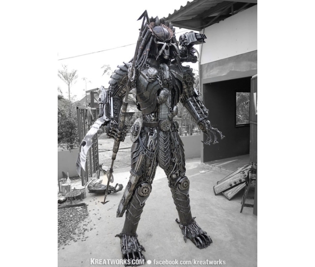 La estatua Steampunk Predator: la obra de arte más original para tu hogar