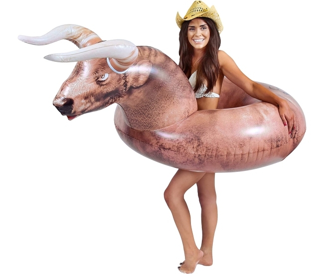 Flotador hinchable Buckin' Bull de GoFloats: el toro salvaje más divertido para la piscina