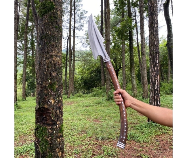 Hacha vikinga larga para cortar madera - La mejor opción para tus aventuras en la naturaleza!