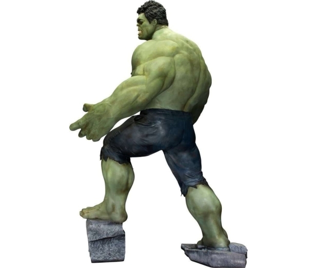 Estatua tamaño real de Hulk de Los Vengadores