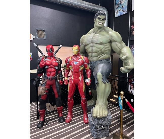 Estatua tamaño real de Hulk de Los Vengadores