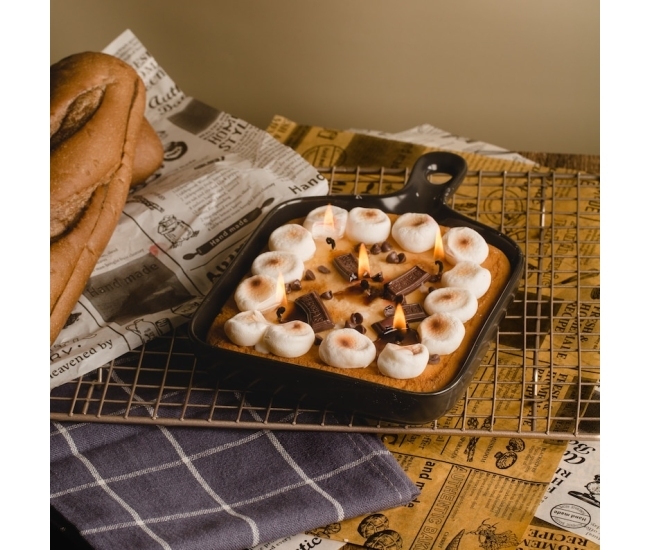 Vela de galletas Skillet Chocolate S'mores | Decoración de s'mores personalizada de Southlake Gifts