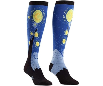 Calcetines Starry Night: la forma más divertida de homenajear a Van Gogh