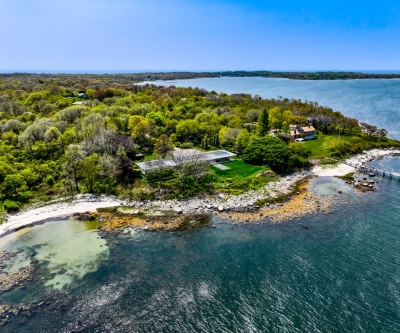 Clay Point House: Una mansión frente al mar en Fishers Island
